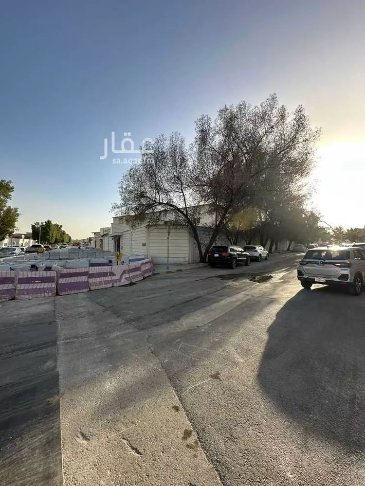 فيلا للبيع في شارع الامير سعد بن عبدالعزيز, حي النموذجية, مدينة الرياض, منطقة الرياض صورة 4