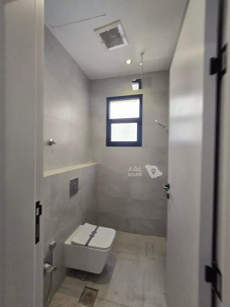 Floor for Sale in Riyadh As Safaa 10