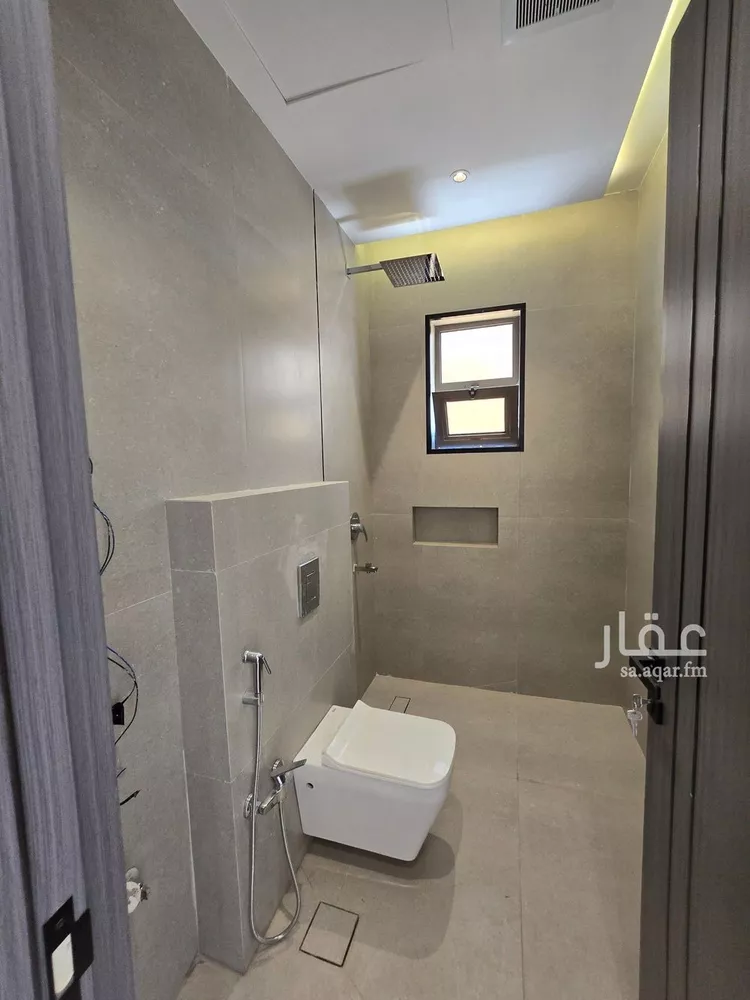 فيلا للبيع في شارع الحواتم, حي غرناطة, مدينة الرياض, منطقة الرياض صورة 5