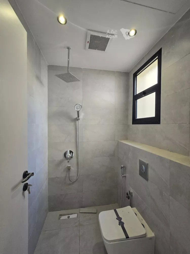 Floor for Sale in Riyadh As Safaa 3