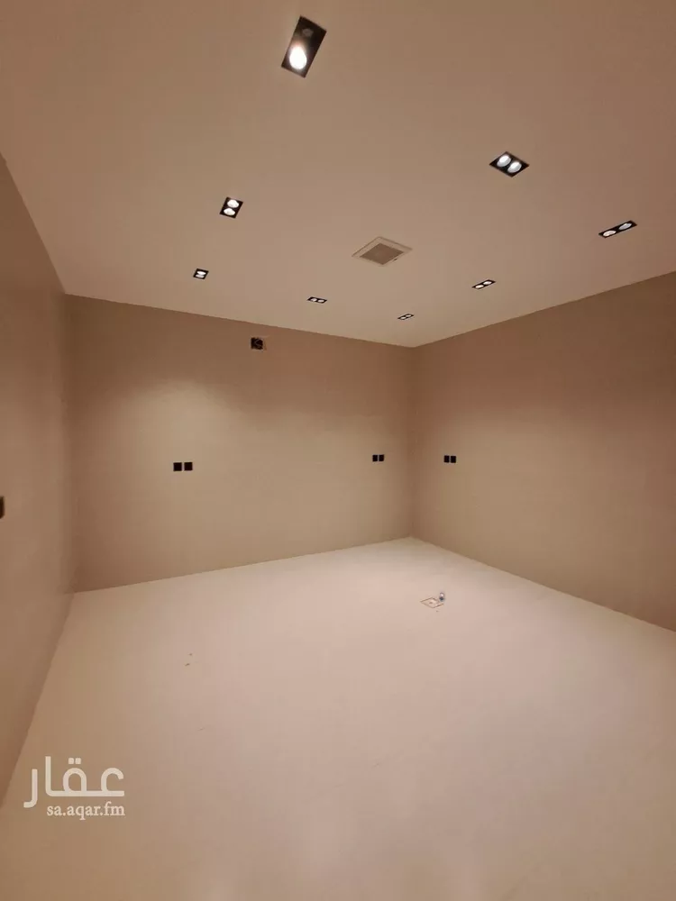 دور للبيع في شارع طارق الأفريقي, حي الخليج, مدينة الرياض, منطقة الرياض صورة 4