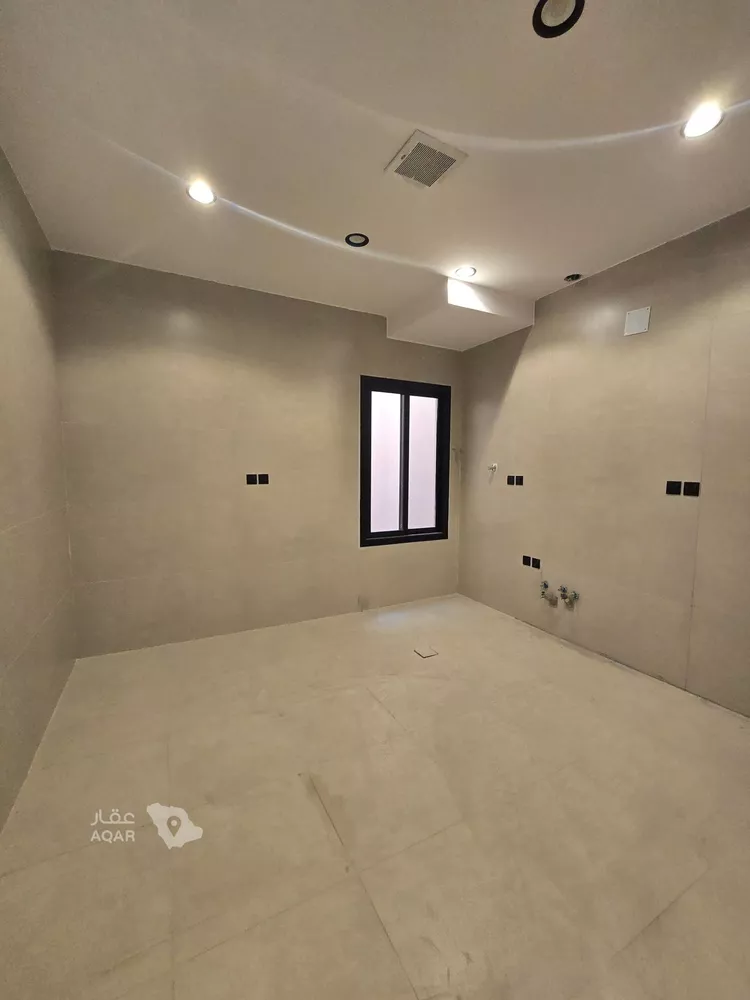 Floor for Sale in Riyadh As Safaa 12