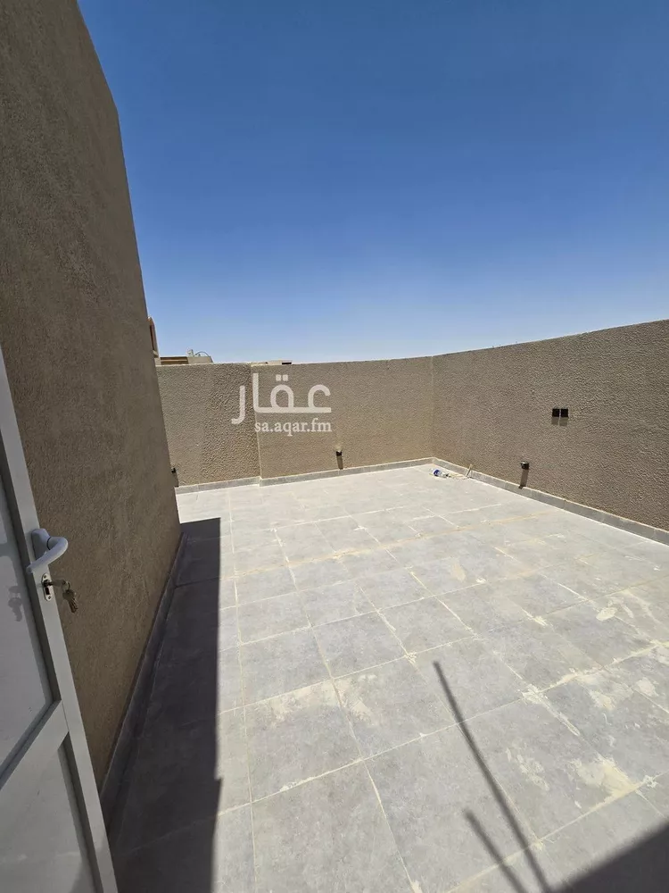 فيلا للبيع في شارع الحواتم, حي غرناطة, مدينة الرياض, منطقة الرياض صورة 2