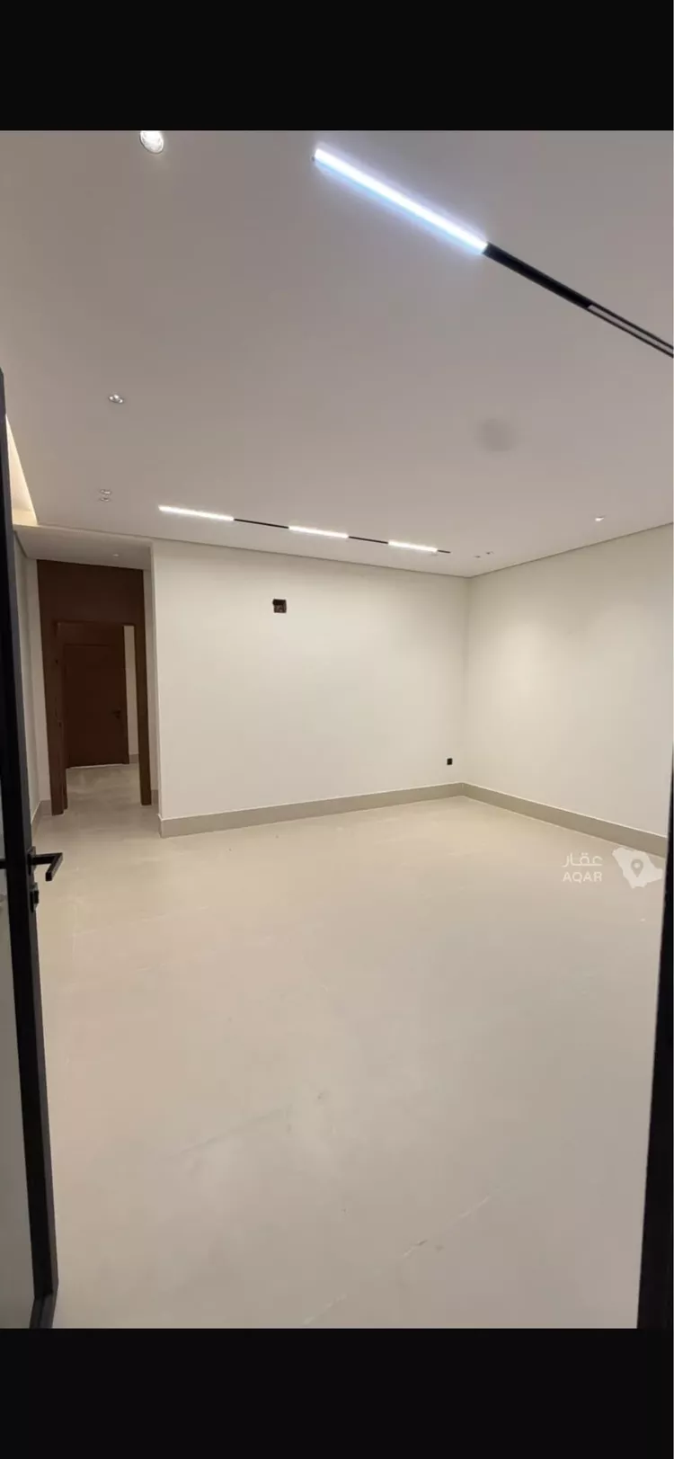 Floor for Sale in Riyadh Okaz 13