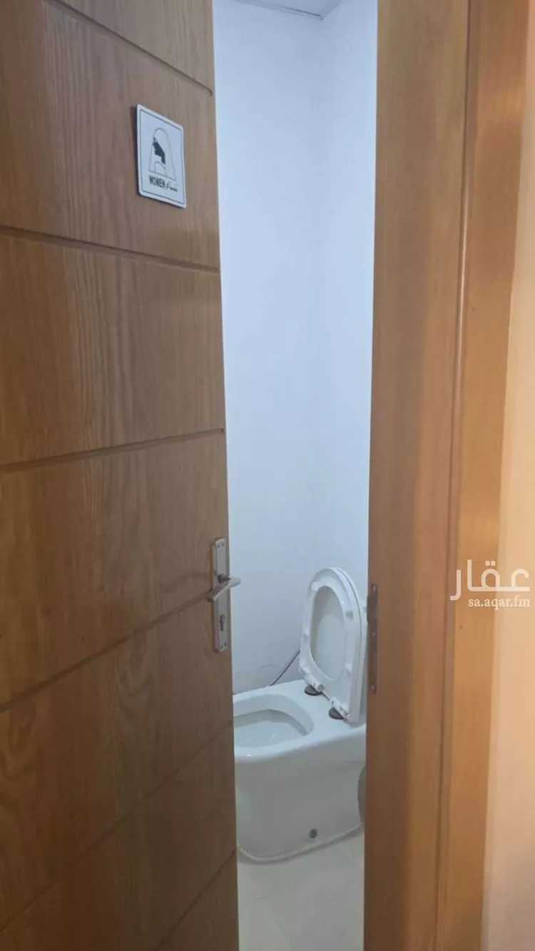 مكتب تجاري للإيجار في شارع انس بن مالك, حي الملقا, مدينة الرياض, منطقة الرياض صورة 3