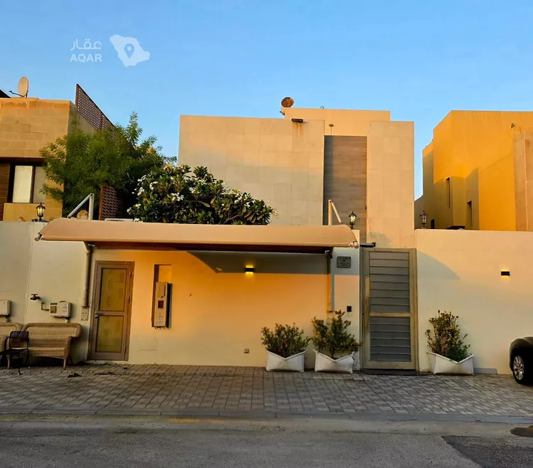 Villa for Sale in Al Khobar Al Buhairah