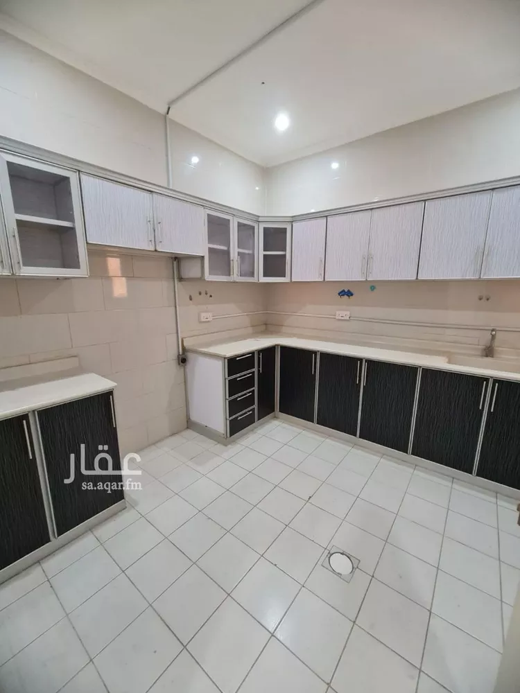 شقة للإيجار في شارع الاندلس, حي الراكة الجنوبية, مدينة الخبر, المنطقة الشرقية صورة 5