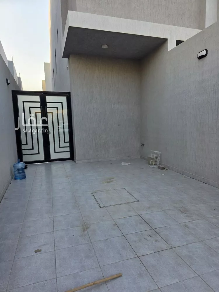 فيلا للبيع في شارع ابن الشهاب, حي الراكة الشمالية, مدينة الدمام, المنطقة الشرقية صورة 4