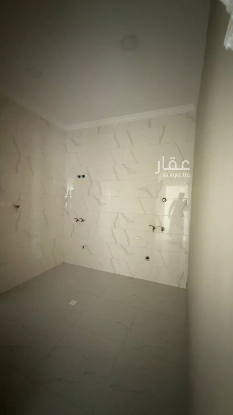 فيلا للإيجار في شارع تيماء, حي الصواري, مدينة الخبر, المنطقة الشرقية صورة 2