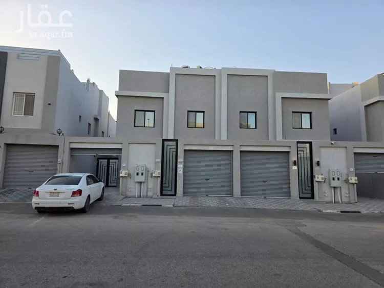 فيلا للبيع في شارع ابن الشهاب, حي الراكة الشمالية, مدينة الدمام, المنطقة الشرقية صورة 2