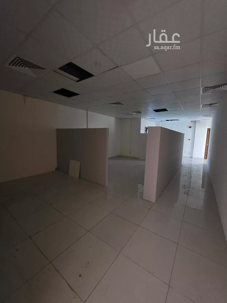 مكتب تجاري للإيجار في شارع عبدالرحمن الداخل, حي الراكة الجنوبية, مدينة الخبر, المنطقة الشرقية 15