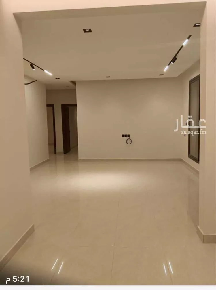 Floor for Sale in Riyadh Al Janadriyah صورة 4