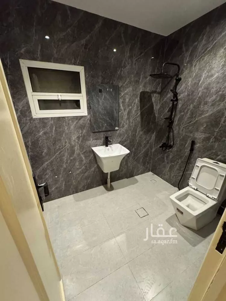 شقة للبيع في شارع خزام, حي الملك عبدالله, مدينة الرياض, منطقة الرياض صورة 3