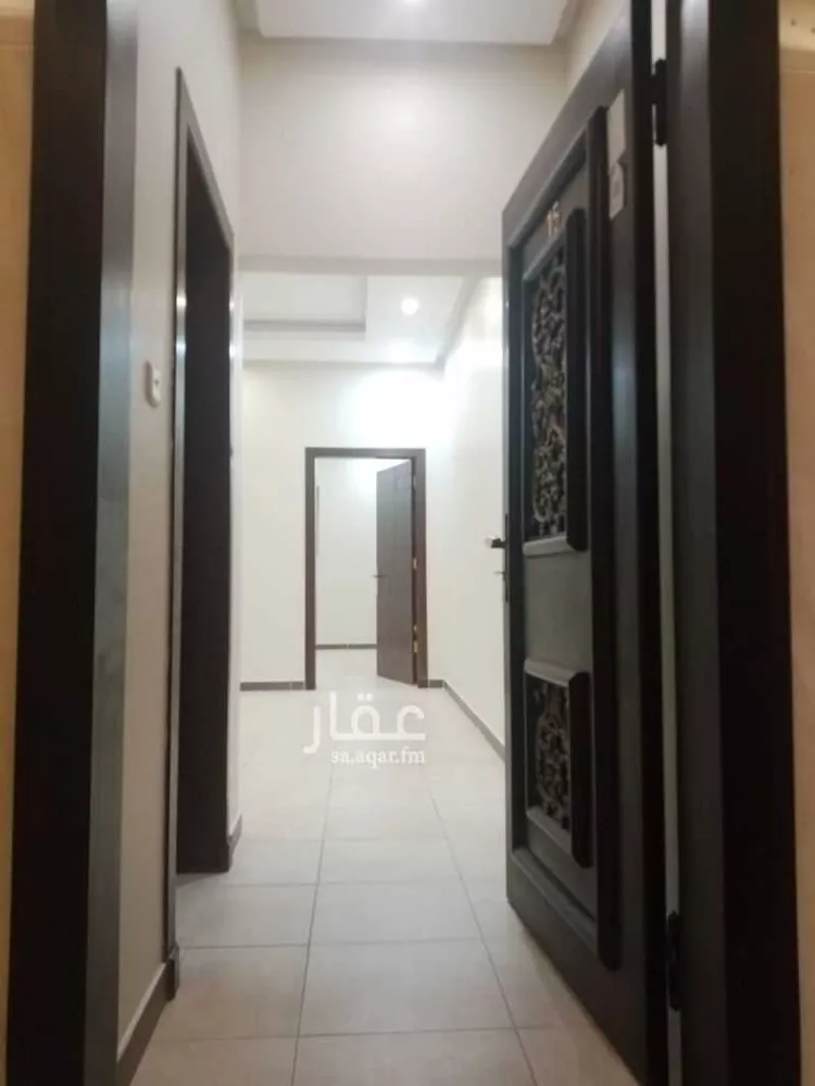 شقة للإيجار في شارع الشيخ حسن بن حسين بن علي, حي إشبيلية, مدينة الرياض, منطقة الرياض صورة 2