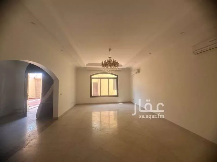 فيلا للإيجار في شارع اسحاق بن ابراهيم, حي الغدير, مدينة الرياض, منطقة الرياض صورة 5