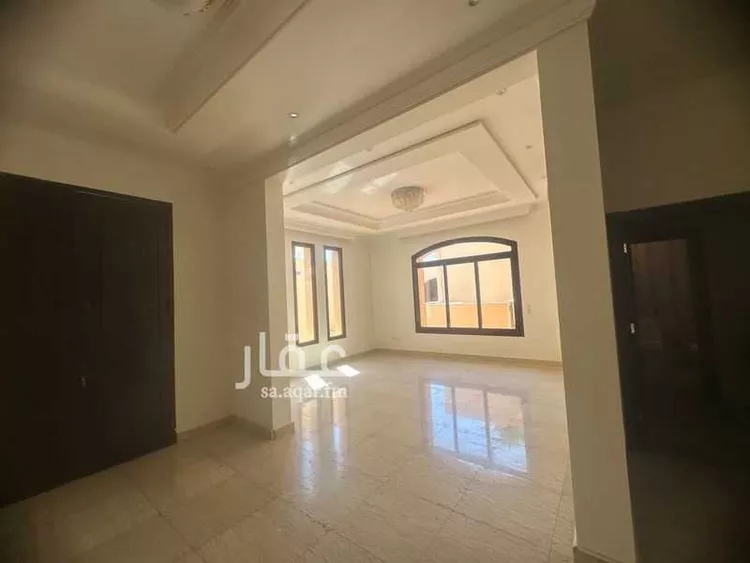 فيلا للإيجار في شارع اسحاق بن ابراهيم, حي الغدير, مدينة الرياض, منطقة الرياض صورة 4