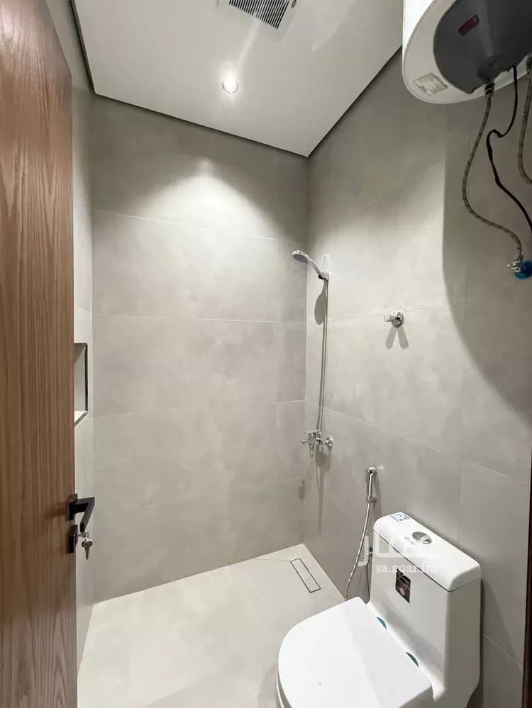 شقة للبيع في شارع الزبيرة, حي السويدي الغربي, مدينة الرياض, منطقة الرياض صورة 2