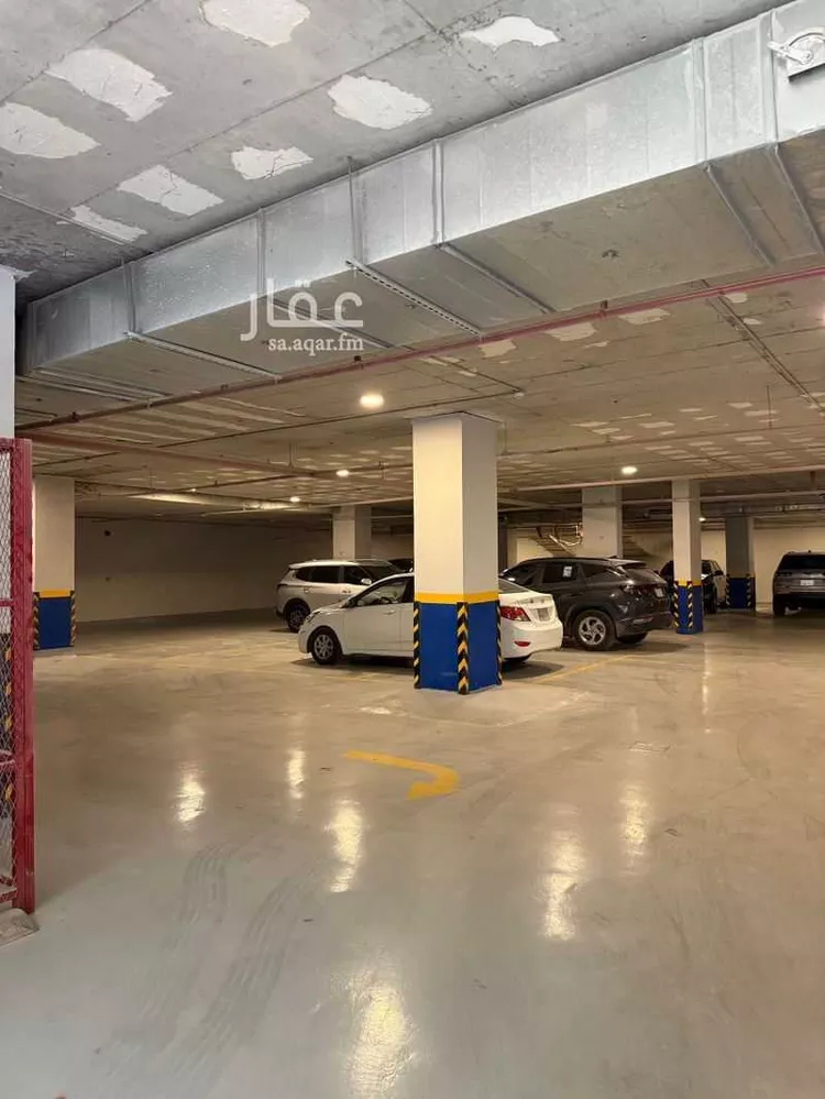 مكتب تجاري للإيجار في شارع طريق عثمان بن عفان, حي النرجس, مدينة الرياض, منطقة الرياض صورة 4