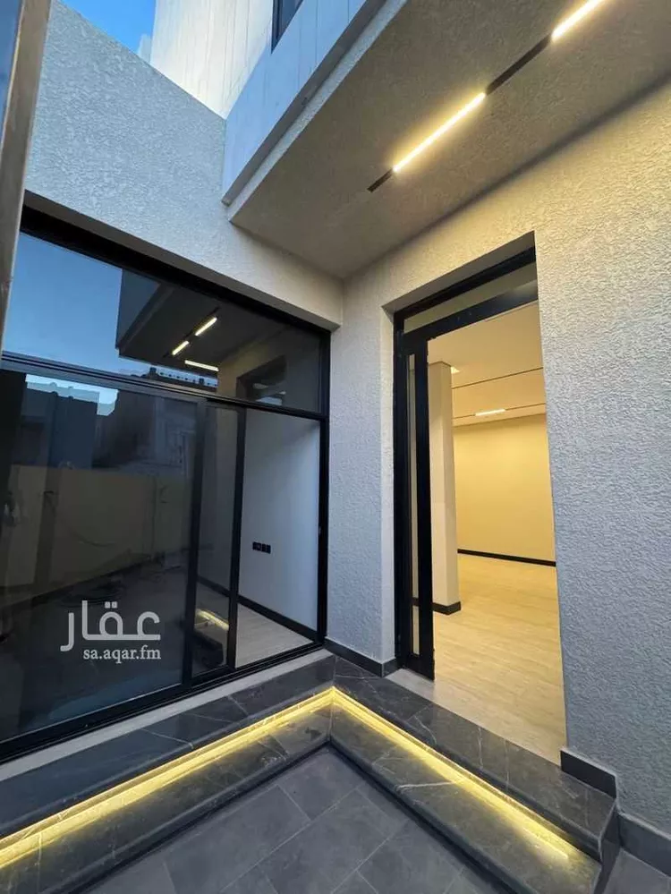 فيلا للبيع في شارع علي بن أحمد العمري, حي العارض, مدينة الرياض, منطقة الرياض