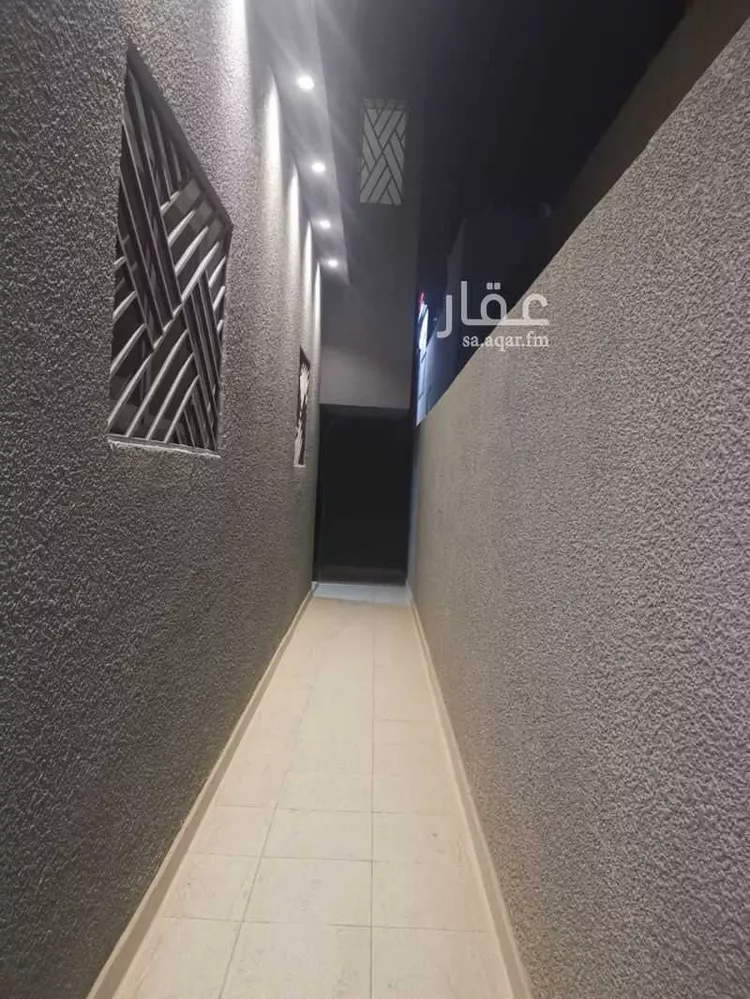 فيلا للبيع في شارع أحمد بن عثمان, حي العارض, مدينة الرياض, منطقة الرياض صورة 2