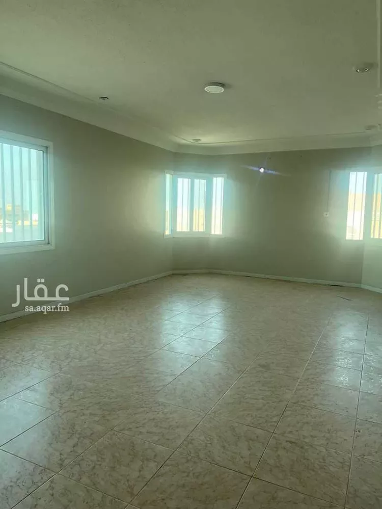 دور للإيجار في شارع الابرار, حي الجامعة, مدينة الظهران, المنطقة الشرقية صورة 2