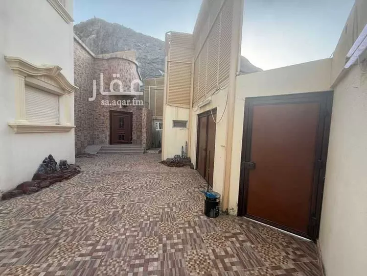 فيلا للبيع في شارع السدار, حي العوالي, مدينة مكة المكرمة, منطقة مكة المكرمة 15