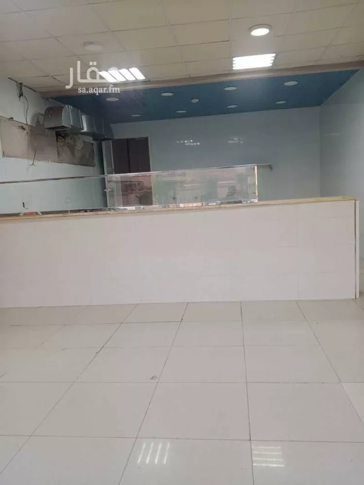 محل للإيجار في شارع عباس مالكي, حي الجسر, مدينة الخبر, المنطقة الشرقية صورة 5