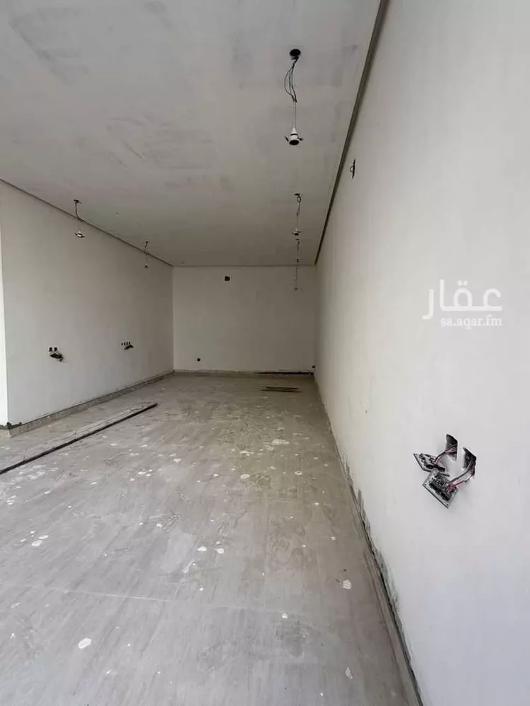 فيلا للبيع في شارع الملك عبدالعزيز, حي مخطط رقم 133 , مدينة ثادق, منطقة الرياض