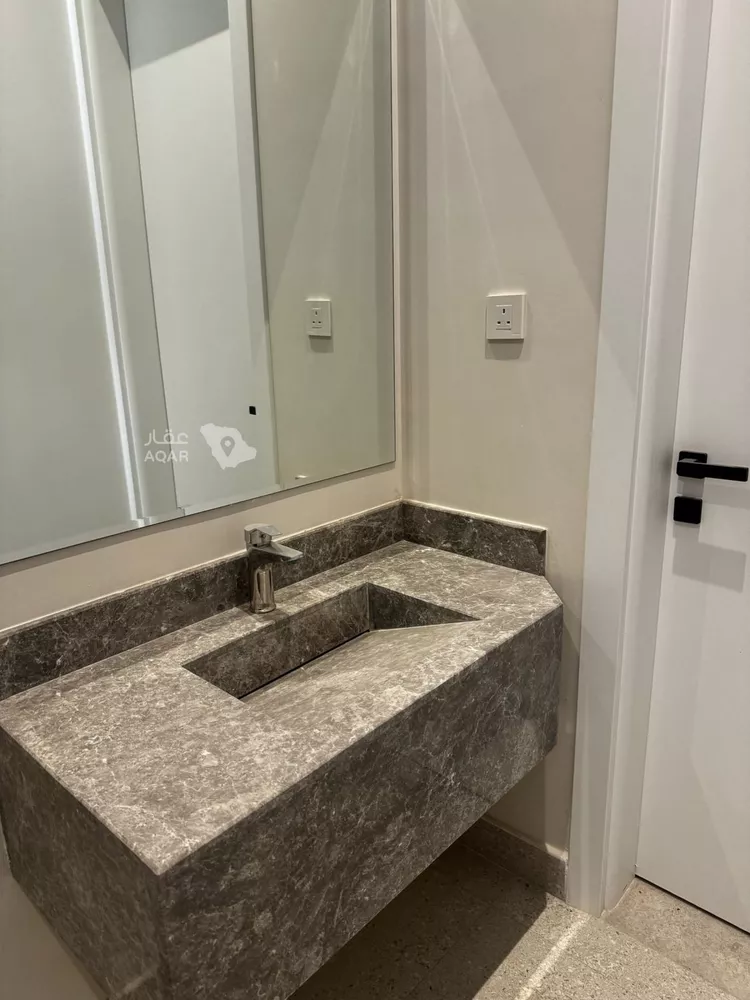 Villa for Rent in Riyadh Al Arid 15
