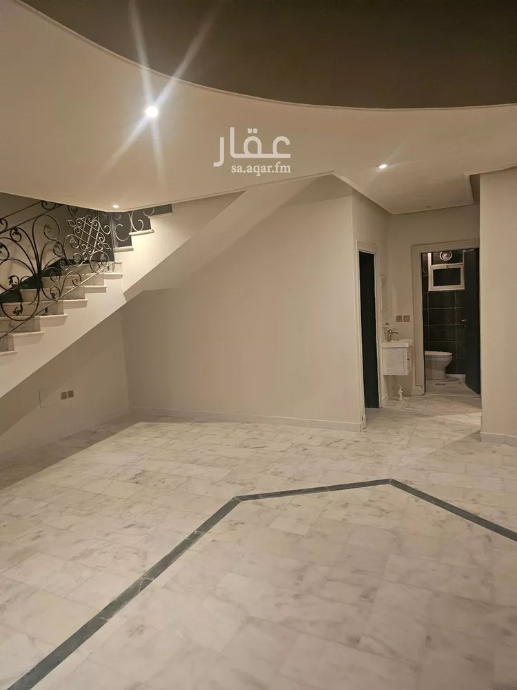 فيلا للإيجار في شارع العرجون, حي الربيع, مدينة الرياض, منطقة الرياض صورة 4