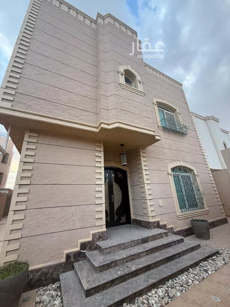 فيلا للبيع في شارع اللؤلؤة, حي الربيع, مدينة الرياض, منطقة الرياض