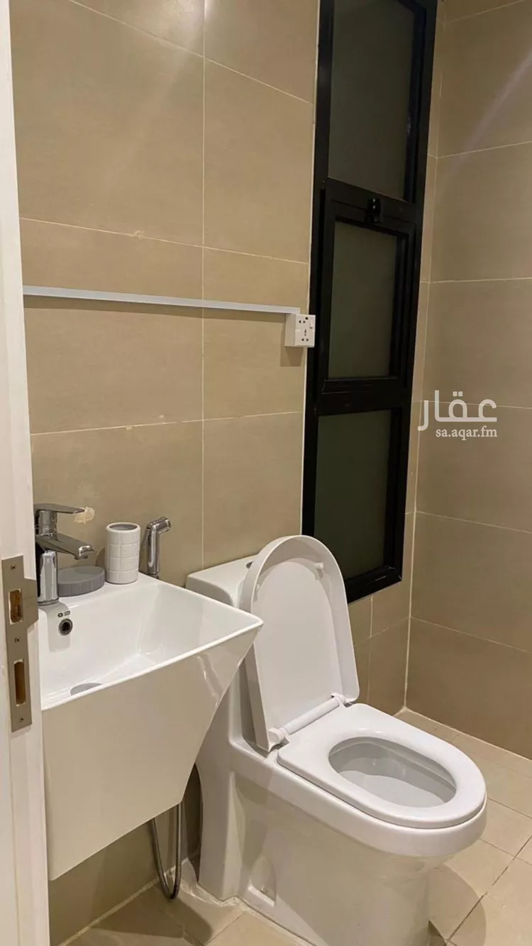 شقة للإيجار في شارع عبدالحي أبي خضير, حي القيروان, مدينة الرياض, منطقة الرياض