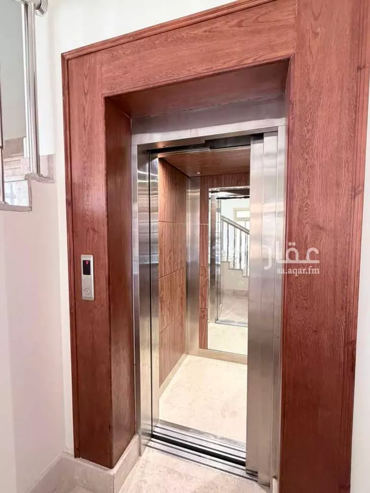 فيلا للبيع في شارع الأمير عبدالإله بن عبدالعزيز, حي المحمدية, مدينة الرياض, منطقة الرياض 12