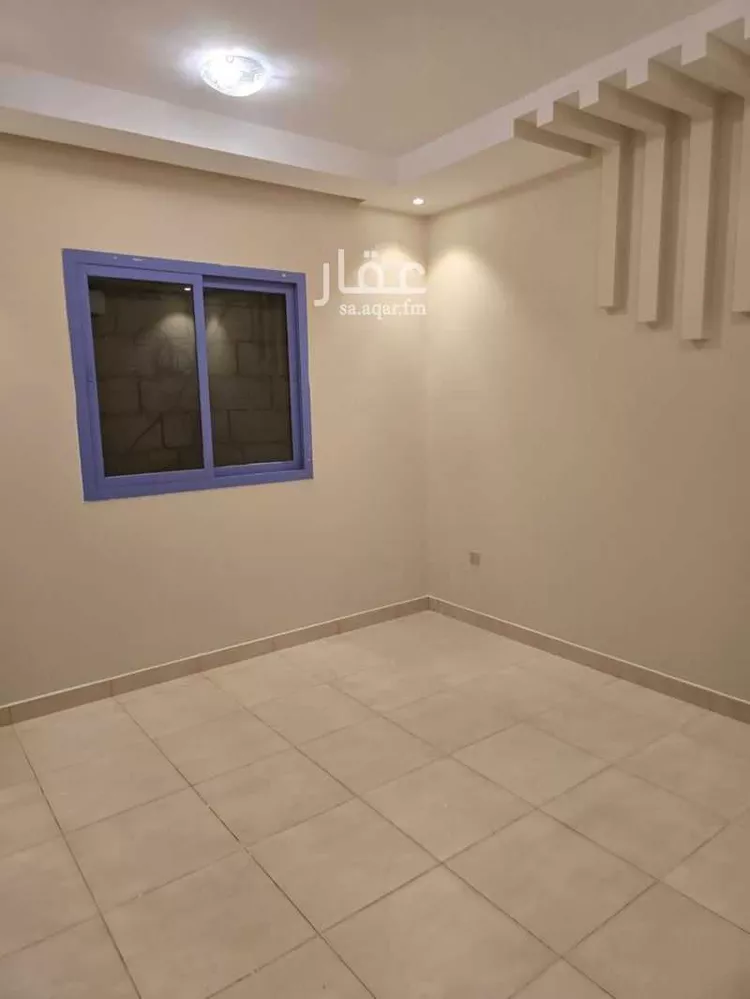 فيلا للإيجار في شارع عبدالعزيز العريفي, حي الربيع, مدينة الرياض, منطقة الرياض صورة 2