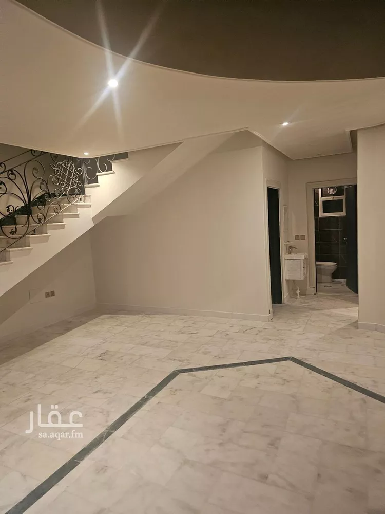 فيلا للإيجار في شارع العرجون, حي الربيع, مدينة الرياض, منطقة الرياض صورة 5