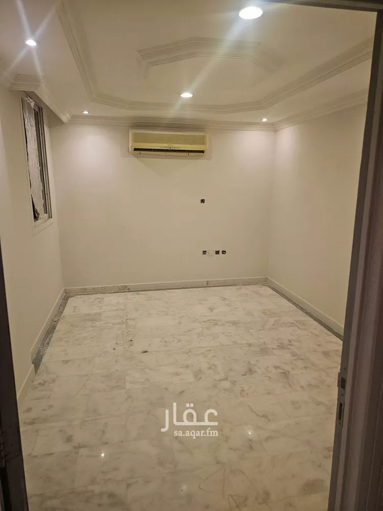 فيلا للإيجار في شارع العرجون, حي الربيع, مدينة الرياض, منطقة الرياض