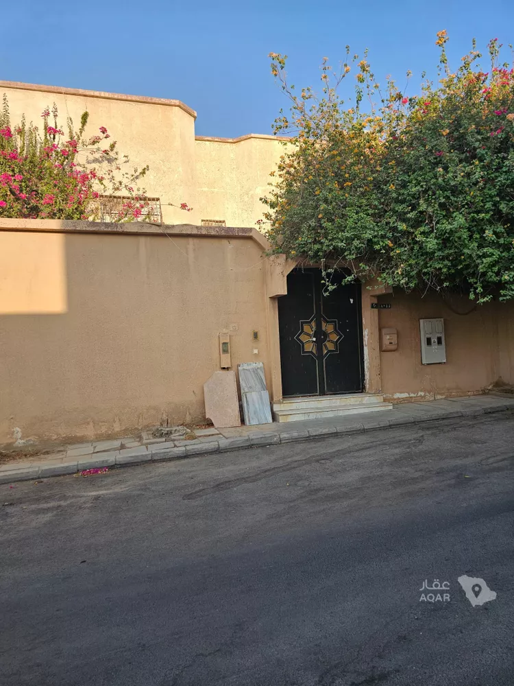 فيلا للبيع في شارع المدار, حي المحمدية, مدينة الرياض, منطقة الرياض