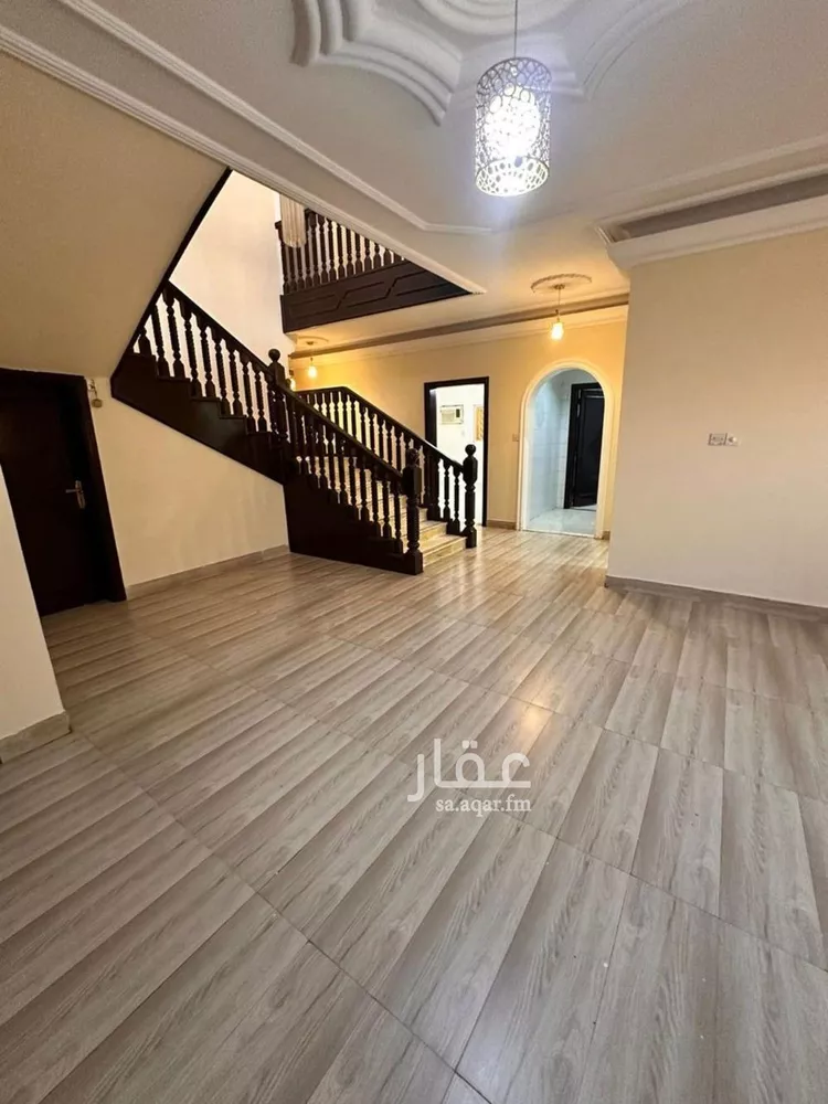 فيلا للبيع في شارع سلمان بن مالك, حي مطار الملك خالد الدولي, مدينة الرياض, منطقة الرياض صورة 3