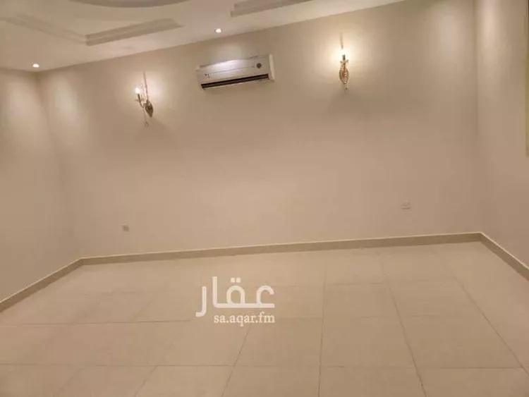فيلا للإيجار في شارع عبدالعزيز العريفي, حي الربيع, مدينة الرياض, منطقة الرياض