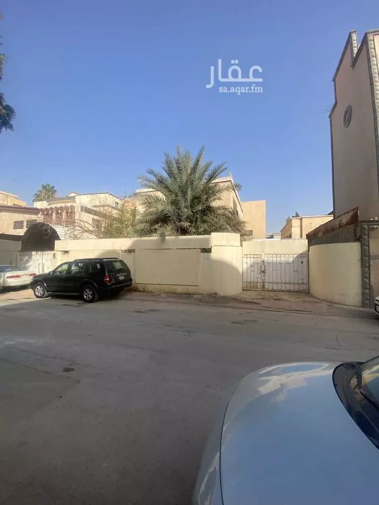 فيلا للبيع في شارع أبي المكارم البهاء, حي الملز, مدينة الرياض, منطقة الرياض