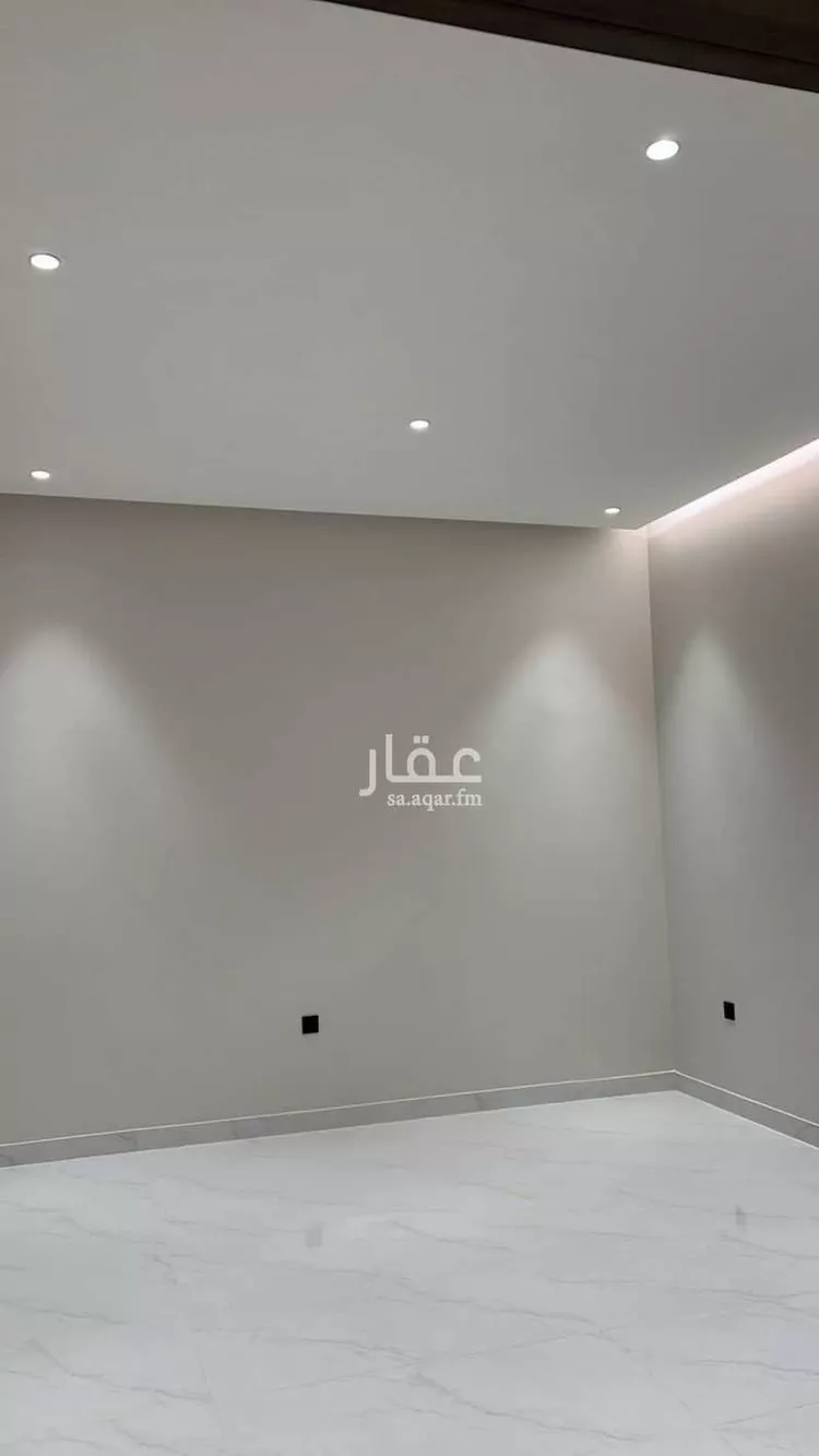 فيلا للبيع في شارع العام , حي الشفق, مدينة بريدة, منطقة القصيم صورة 4