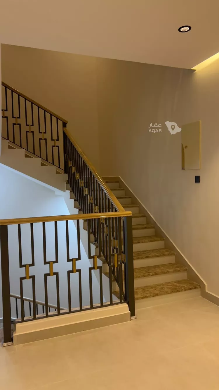 فيلا للبيع في شارع العام, حي الجزيرة, مدينة بريدة, منطقة القصيم صورة 2
