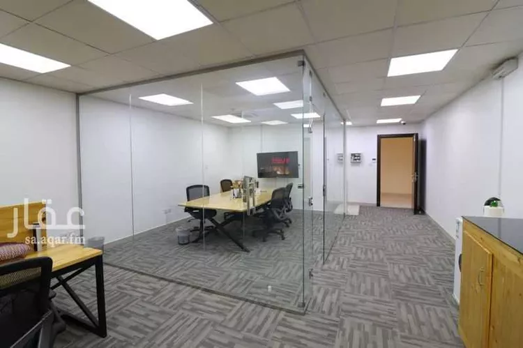 مكتب تجاري للإيجار في شارع انس بن مالك, حي الياسمين, مدينة الرياض, منطقة الرياض صورة 3