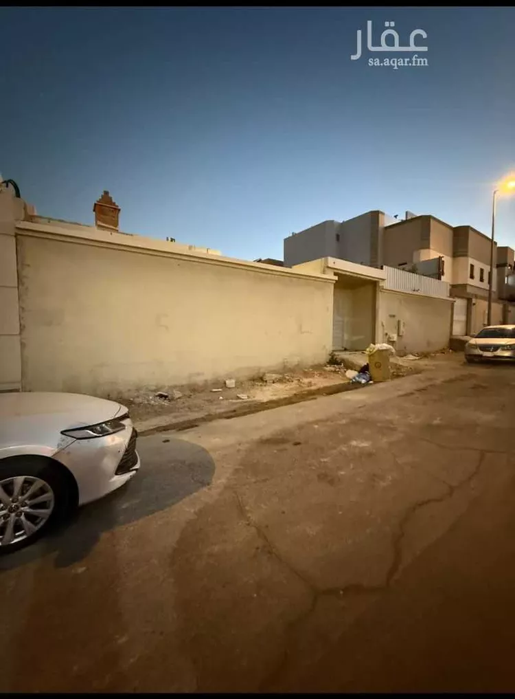 أرض للبيع في شارع عبدالرحمن بن فارس, حي ظهرة العودة شرق, مدينة الدرعية, منطقة الرياض