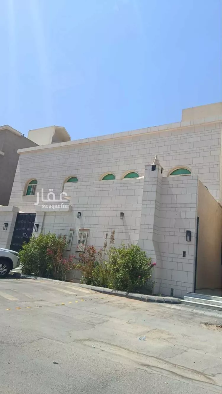 فيلا للبيع في شارع ابن حديد, حي السعادة, مدينة الرياض, منطقة الرياض