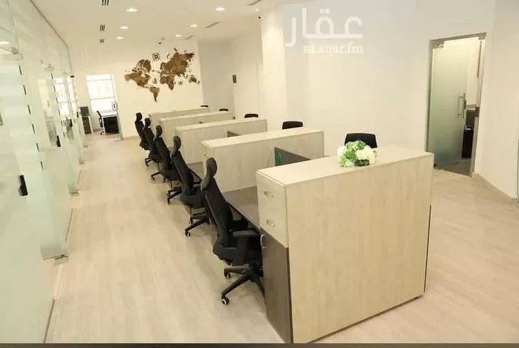مكتب تجاري للإيجار في شارع سعود بن عبدالعزيز بن محمد الفرعي, حي المرسلات, مدينة الرياض, منطقة الرياض صورة 3