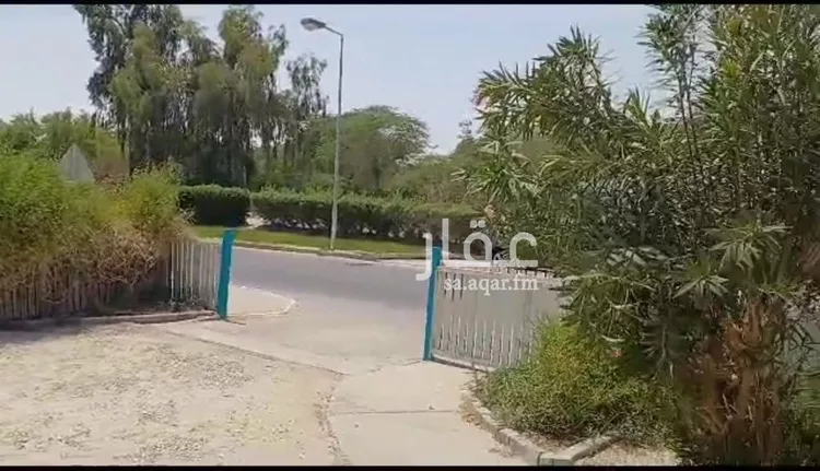 فيلا للبيع في شارع الدمام 45, حي شاطئ نصف القمر, مدينة الدمام, المنطقة الشرقية صورة 2