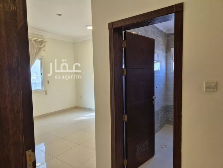 فيلا للبيع في شارع ابن جرير الطبري, مدينة الظهران, المنطقة الشرقية صورة 5