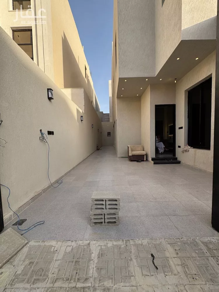 دور للبيع في شارع الصحابة, حي الرمال, مدينة الرياض, منطقة الرياض صورة 2