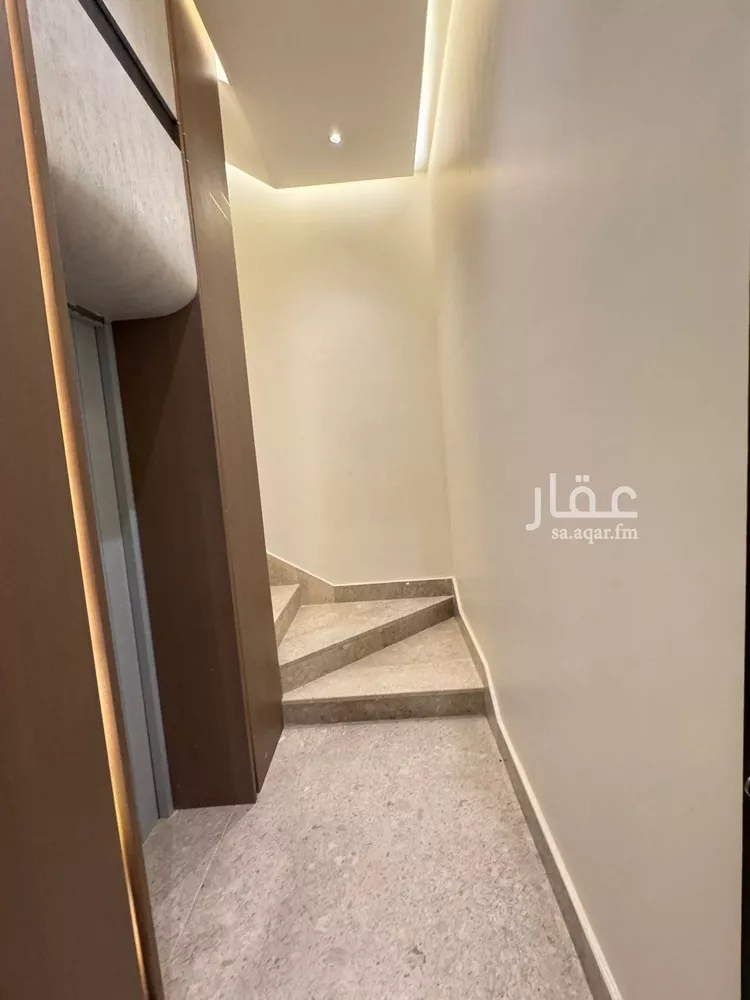 دور للبيع في شارع الصدف, حي قرطبة, مدينة الرياض, منطقة الرياض صورة 5